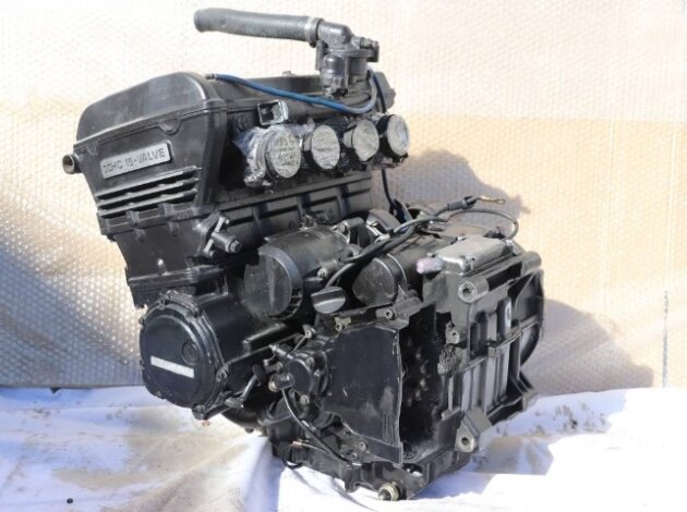 Двигатель Kawasaki GPZ 900 1984-2003 ZX900AE